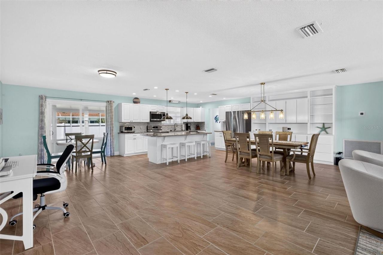 Photo 2 of 341 Plaza Blvd, Daytona Beach, FL 32118