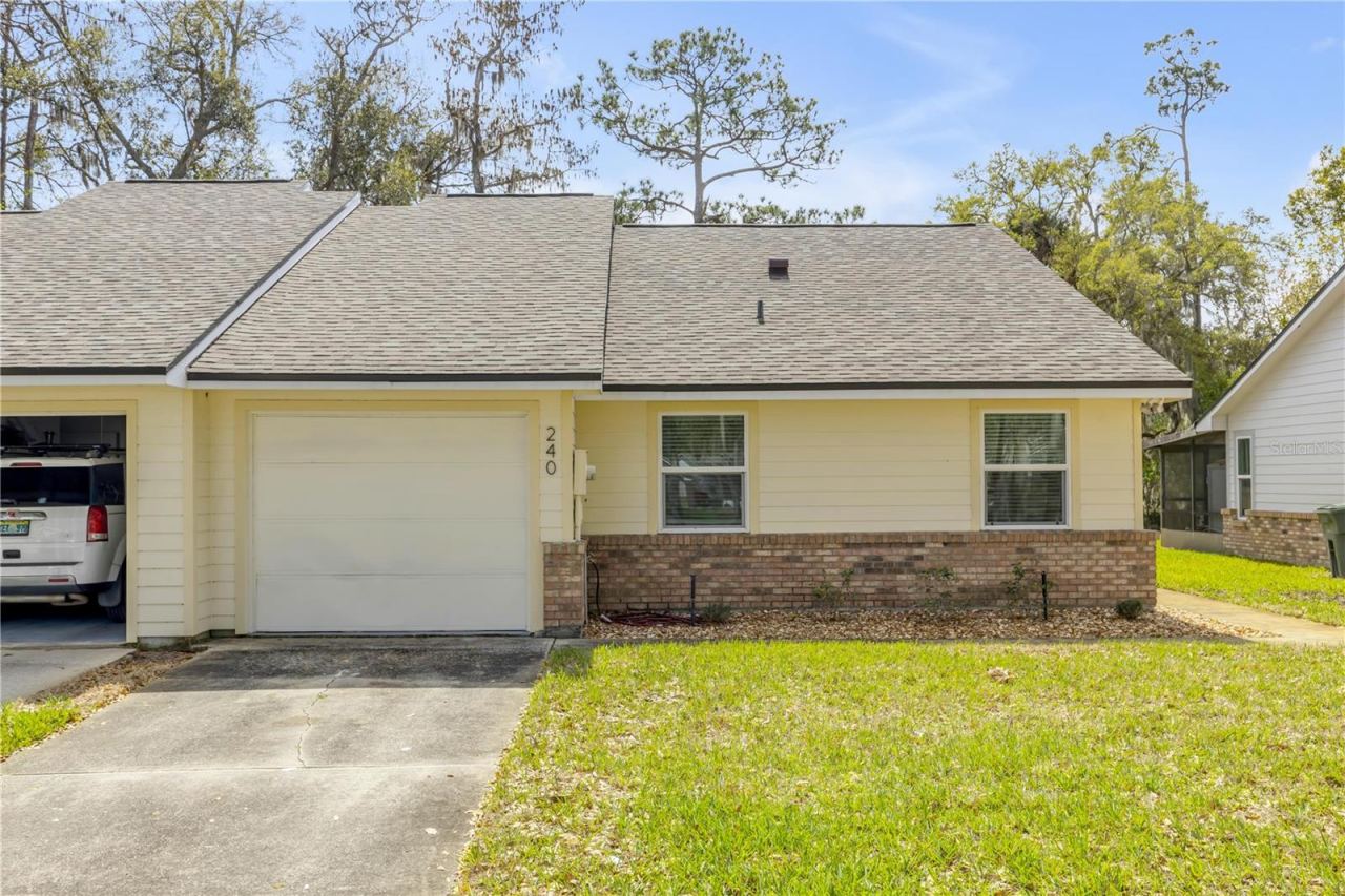240 Bob White Ct #240, Daytona Beach