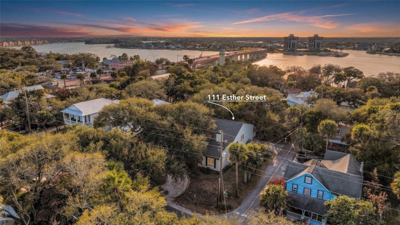 Photo 2 of 111 Esther St, New Smyrna Beach, FL 32169