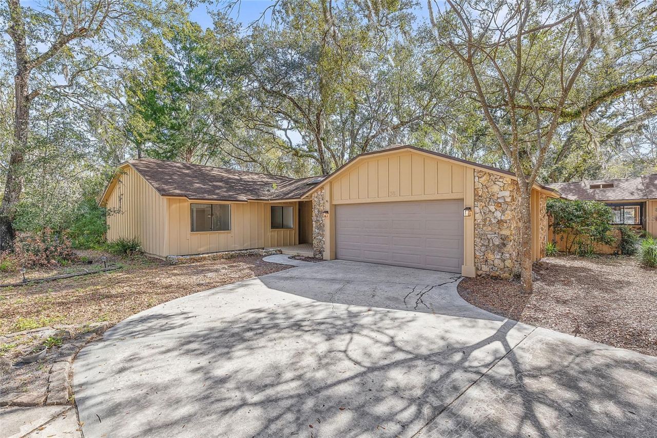 Photo 3 of 38 Snaresbrook Ct, Ormond Beach, FL 32174