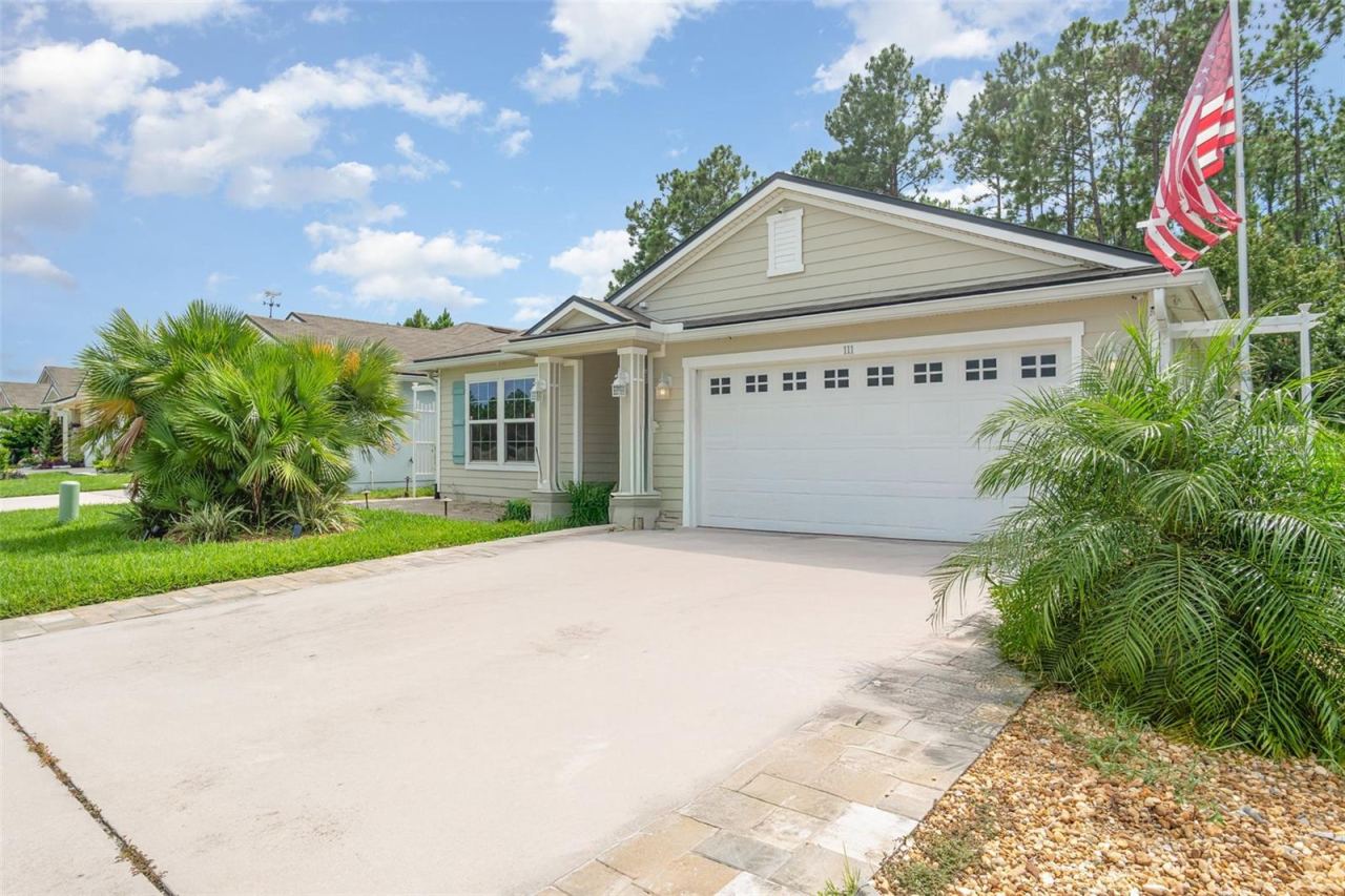 111 Lakeside Ct, Bunnell, FL 32110