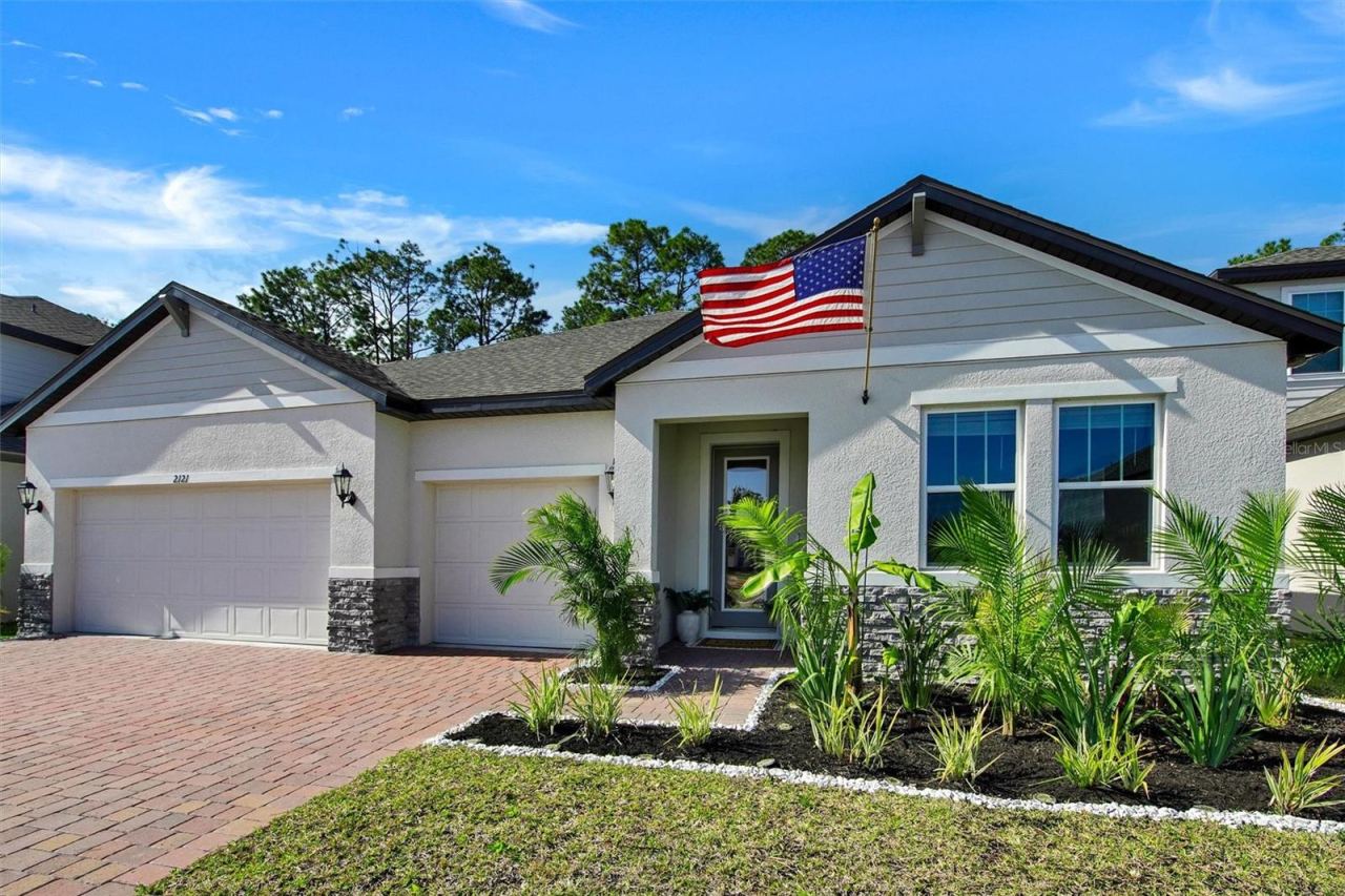 2121 Divot Dr, Daytona Beach