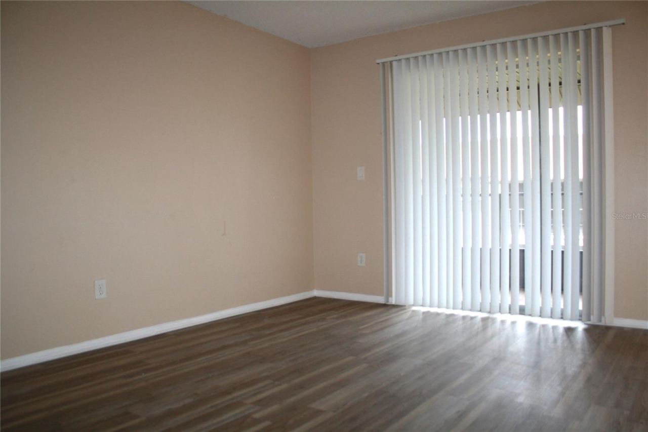 Photo 3 of 417 Banana Cay Dr #j, South Daytona, FL 32119