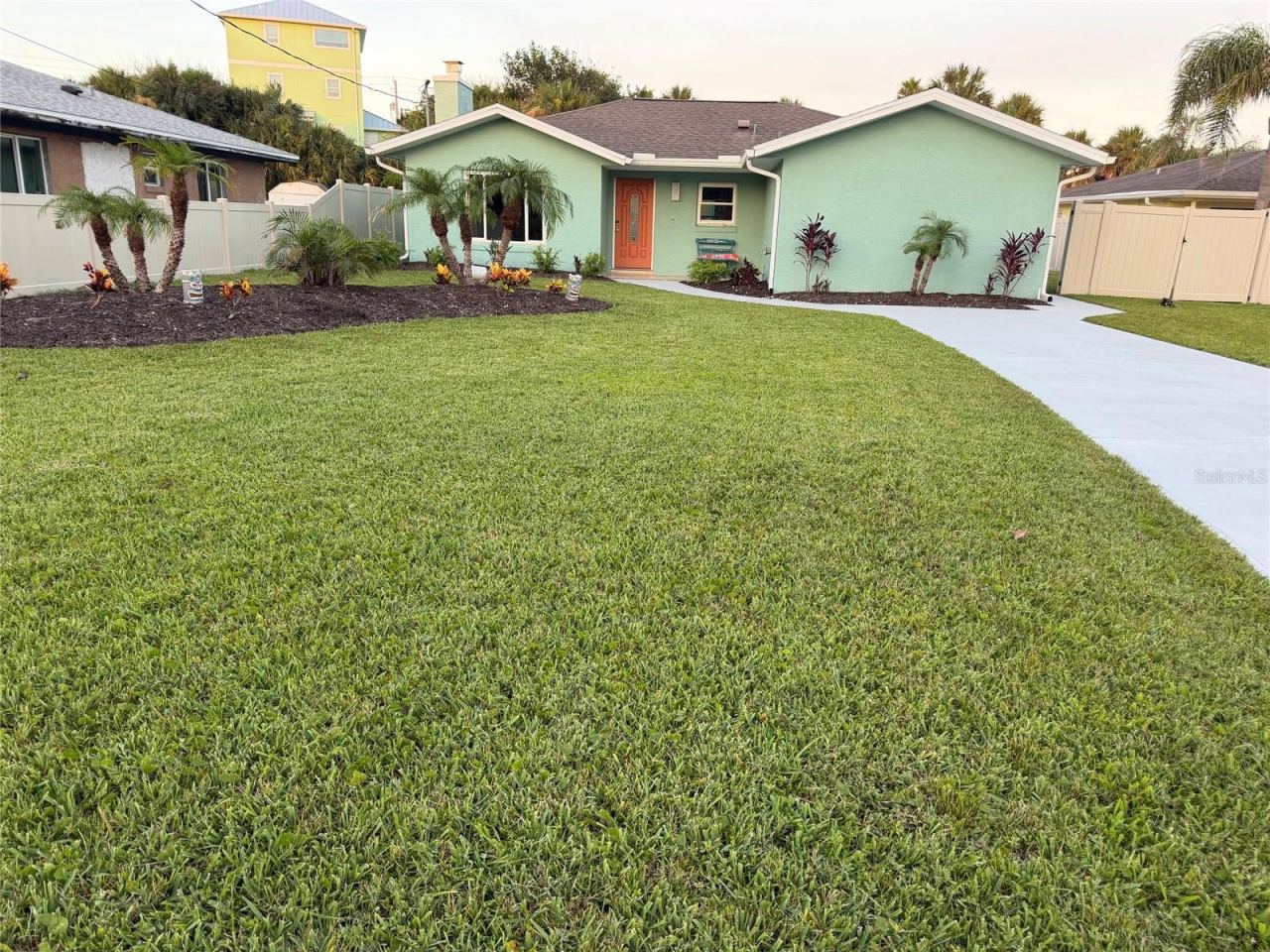 1946 N Daytona Ave, Flagler Beach