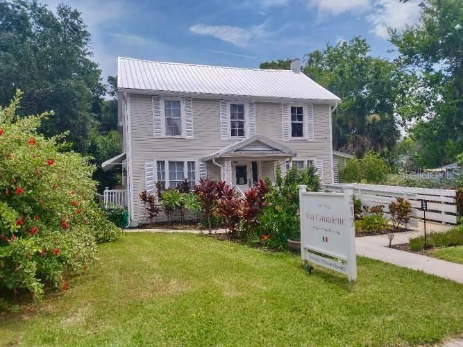 Photo 2 of 317 N Orange St, New Smyrna Beach, FL 32168