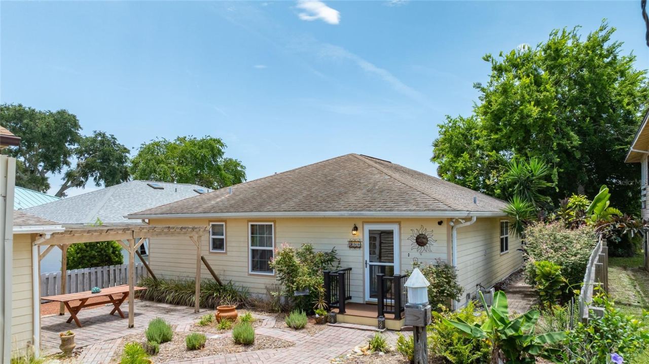 Photo 2 of 235 Randle Ave, Oak Hill, FL 32759