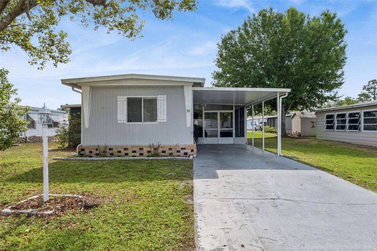 511 Flamingo Ln, Osteen