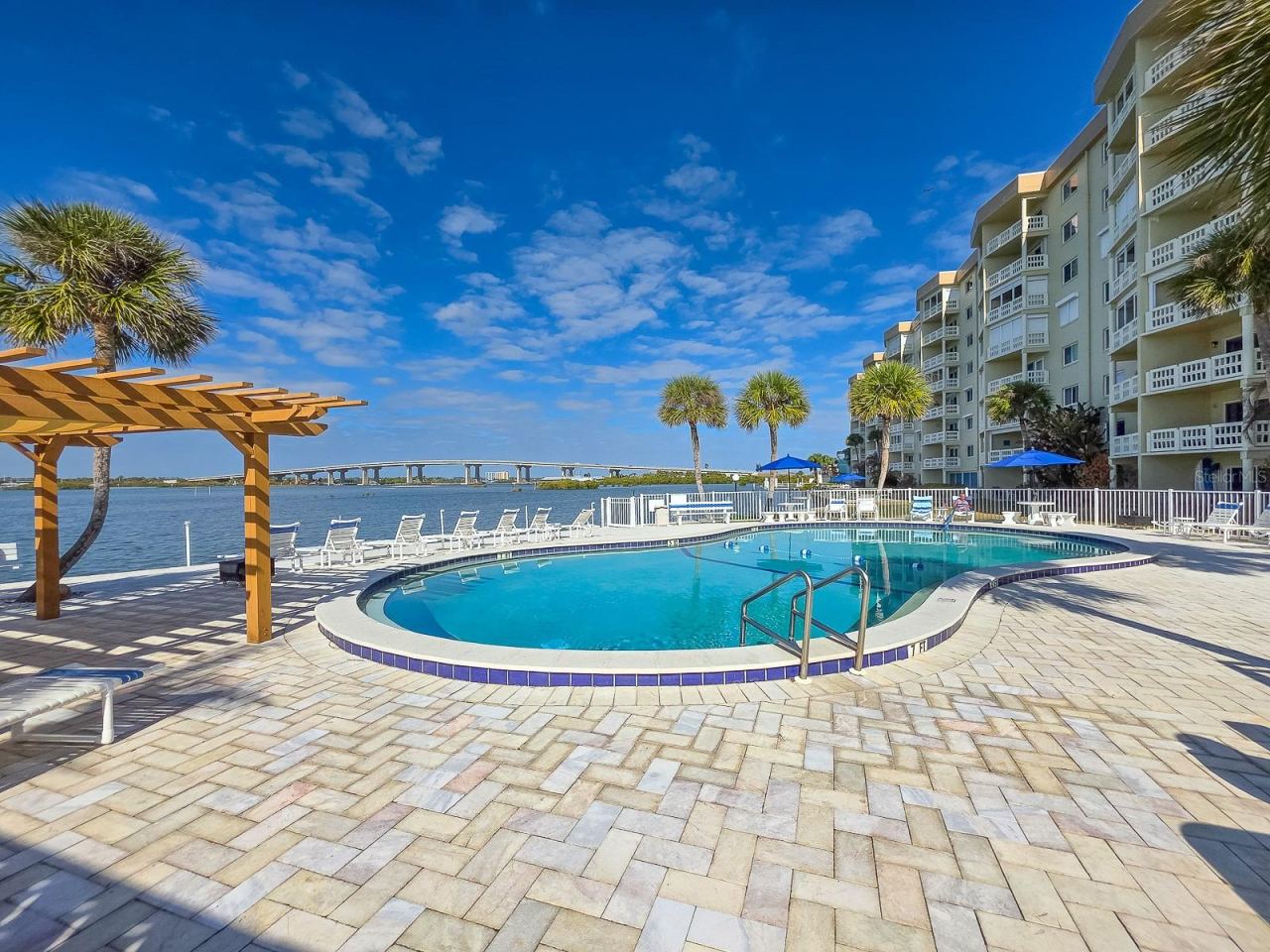 Photo 2 of 3606 S Peninsula Dr #605, Port Orange, FL 32127