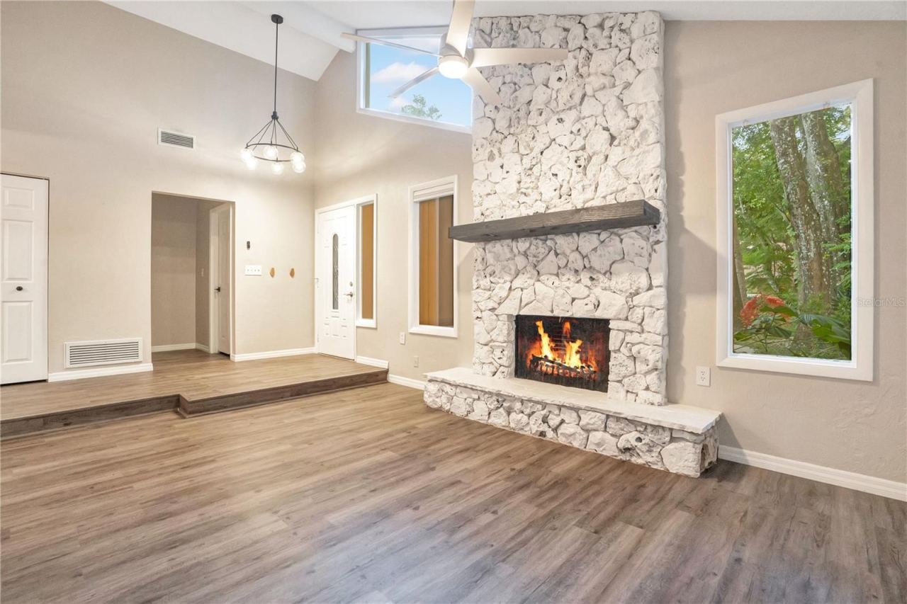 Photo 4 of 16 Raintree Ct, Ormond Beach, FL 32174