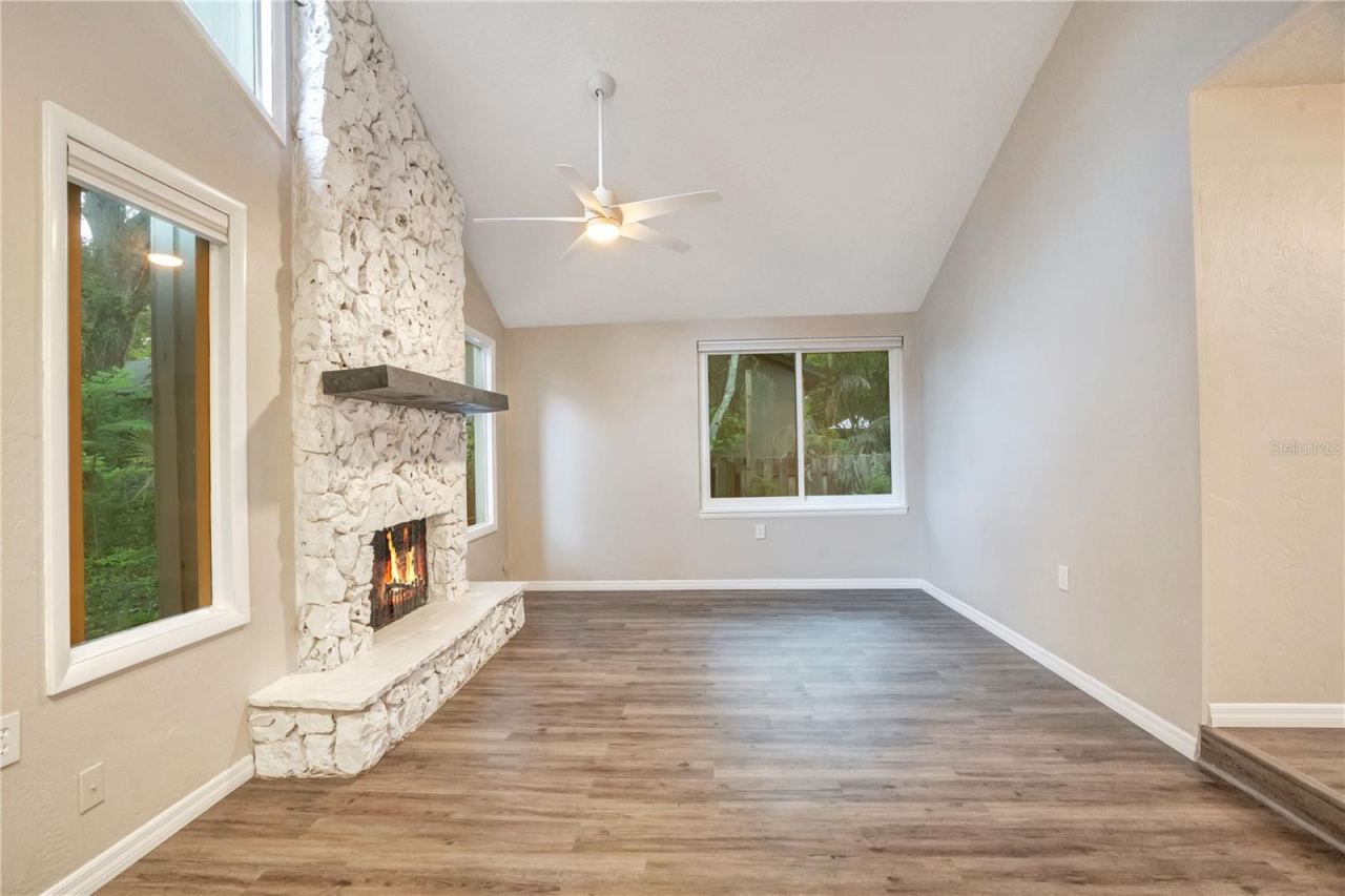 Photo 5 of 16 Raintree Ct, Ormond Beach, FL 32174