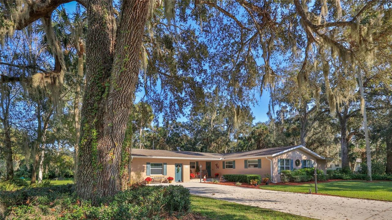 Photo 3 of 515 Oliver Dr, New Smyrna Beach, FL 32168