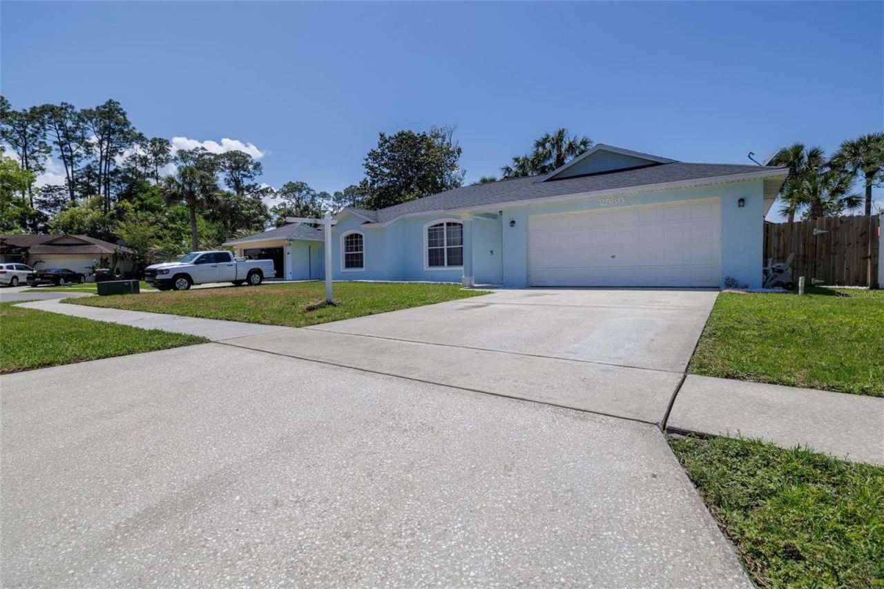 Photo 3 of 2980 Windle Ln, South Daytona, FL 32119