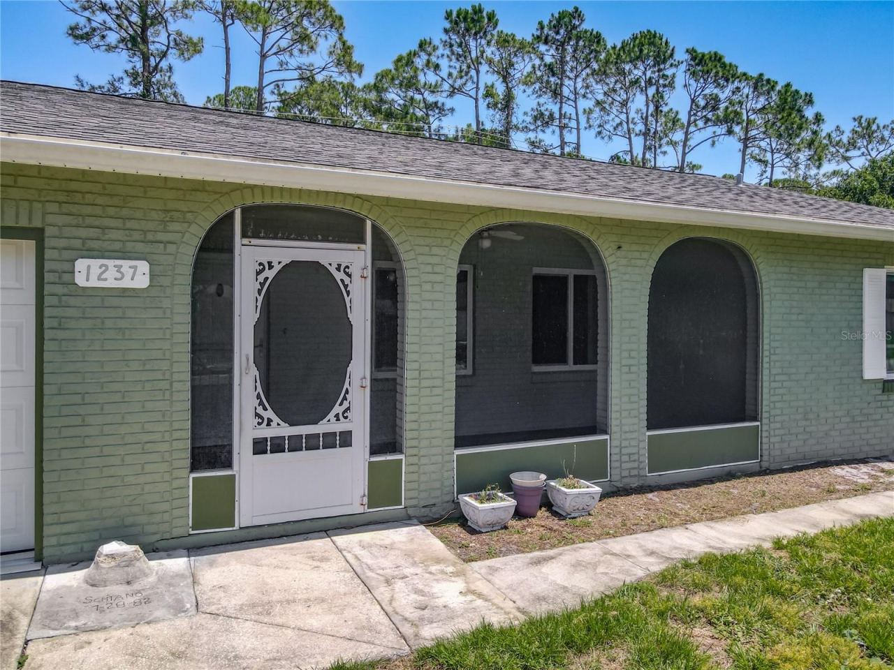 Photo 2 of 1237 Jeffery Dr, Port Orange, FL 32129