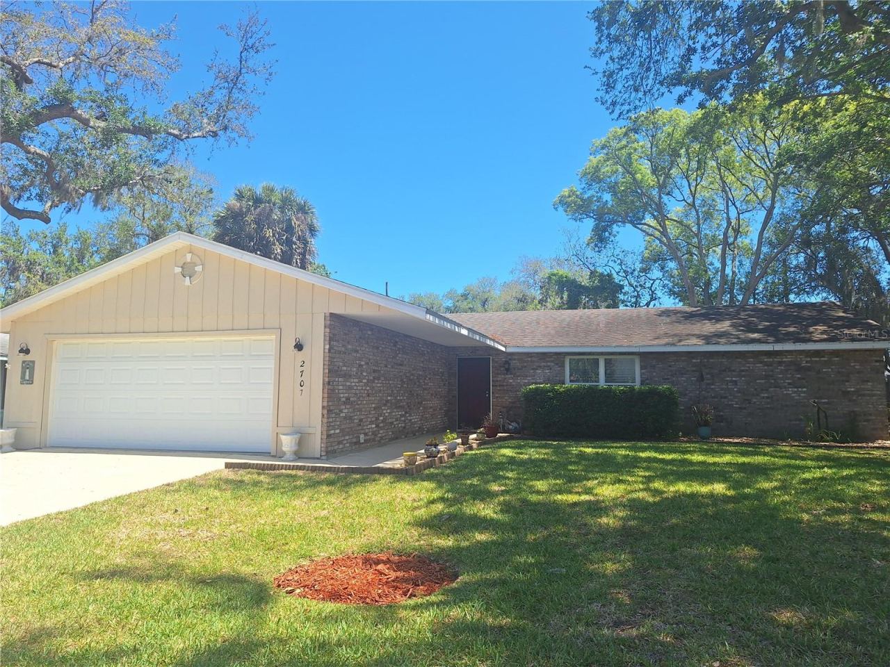 Photo 3 of 2707 Pine Tree Dr, Edgewater, FL 32141