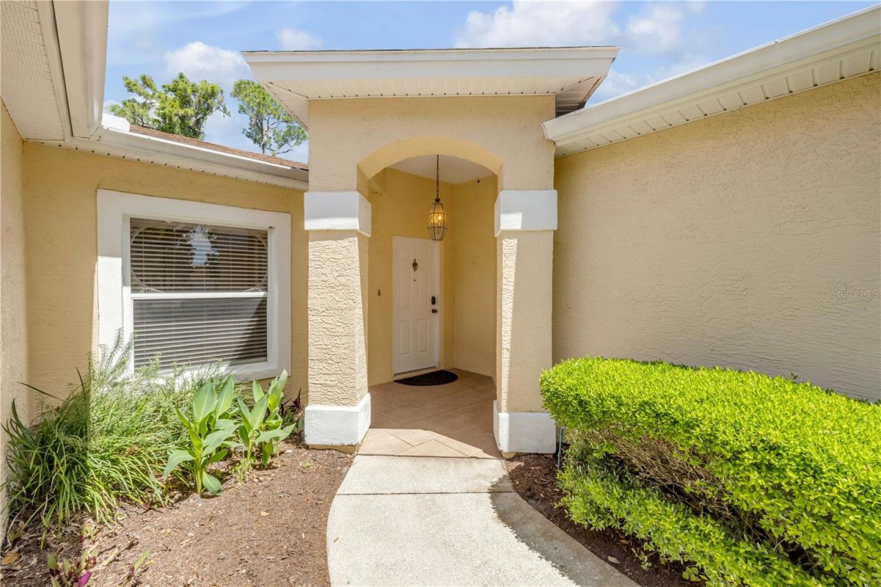Photo 2 of 132 Turnbull Villas Cir, New Smyrna Beach, FL 32168