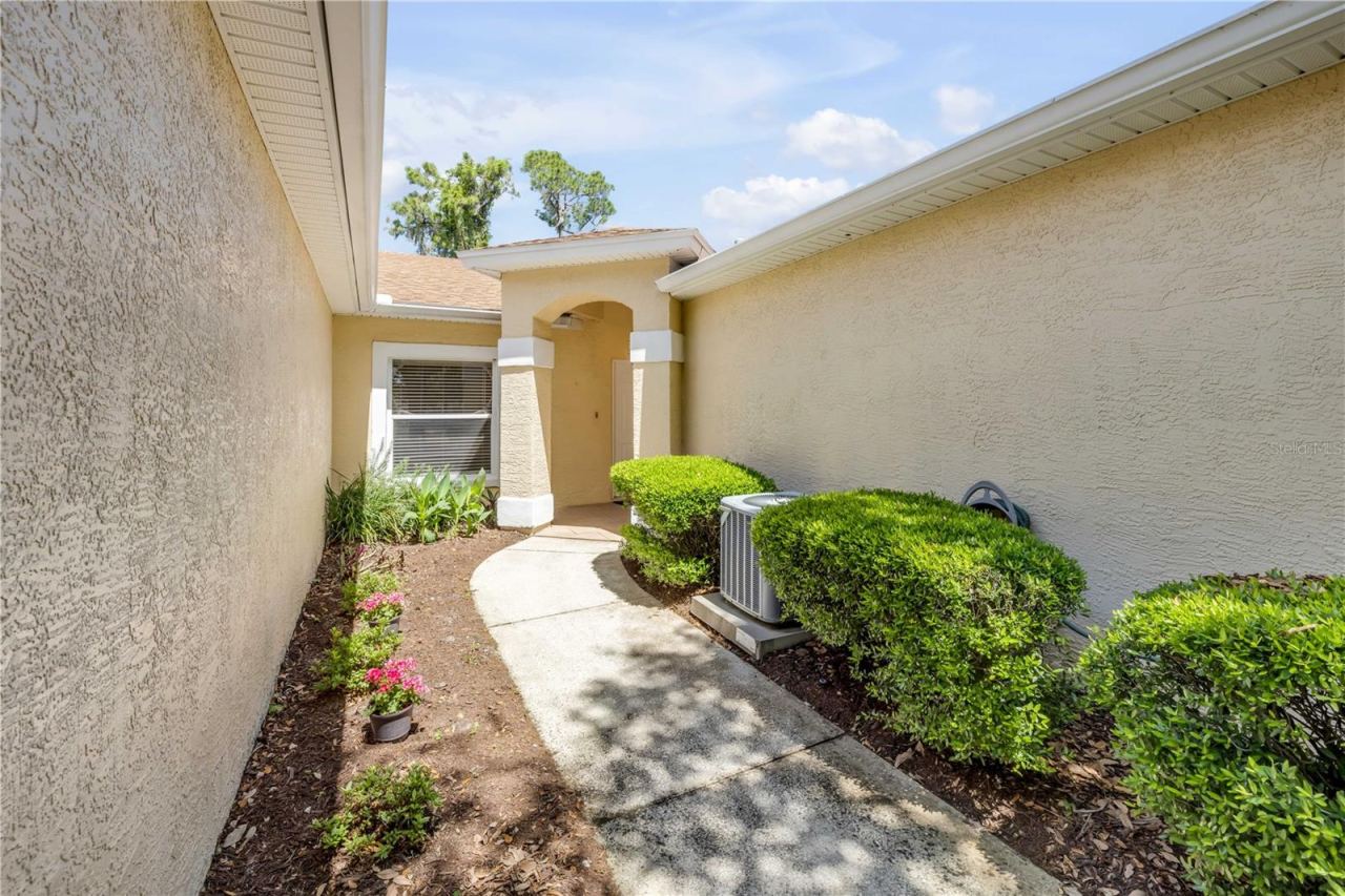Photo 3 of 132 Turnbull Villas Cir, New Smyrna Beach, FL 32168