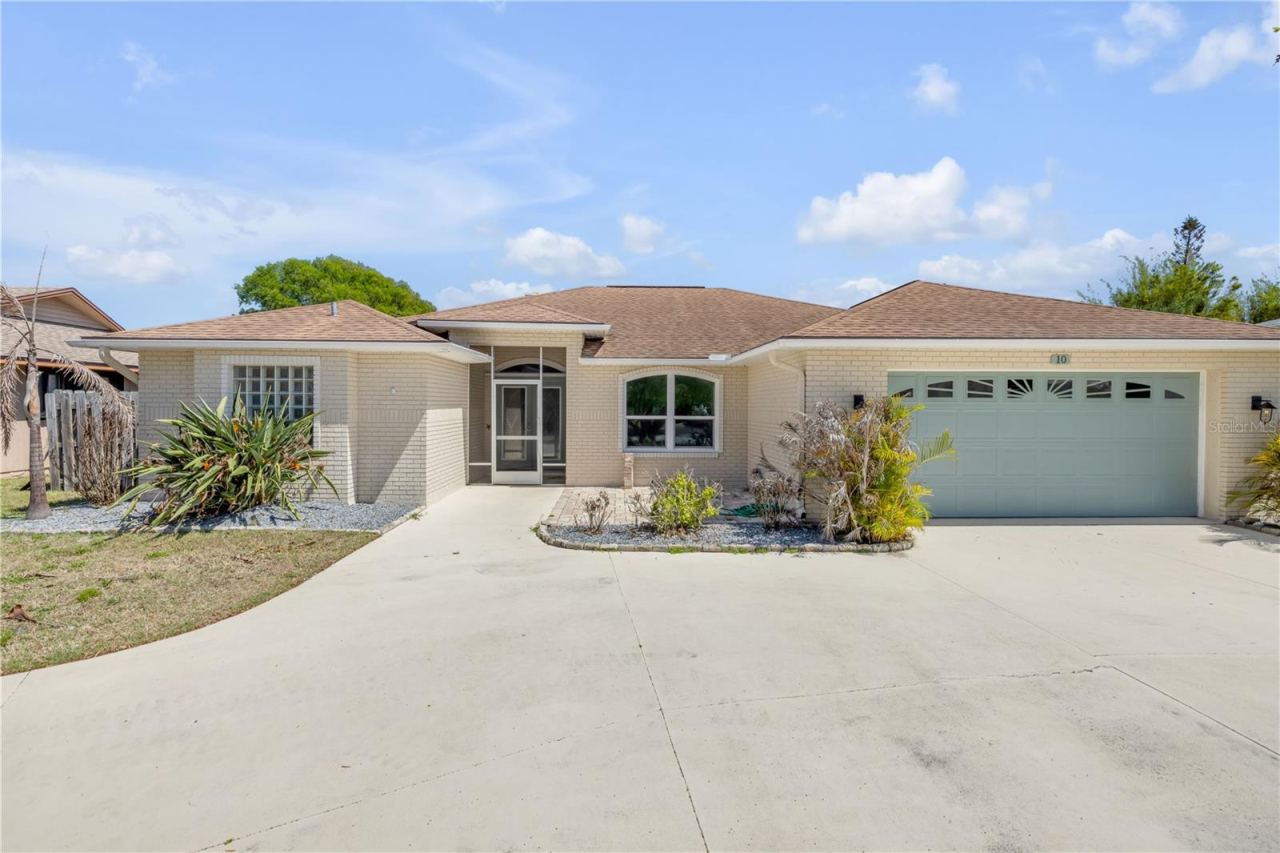 Photo 2 of 10 Cunningham Dr, New Smyrna Beach, FL 32168