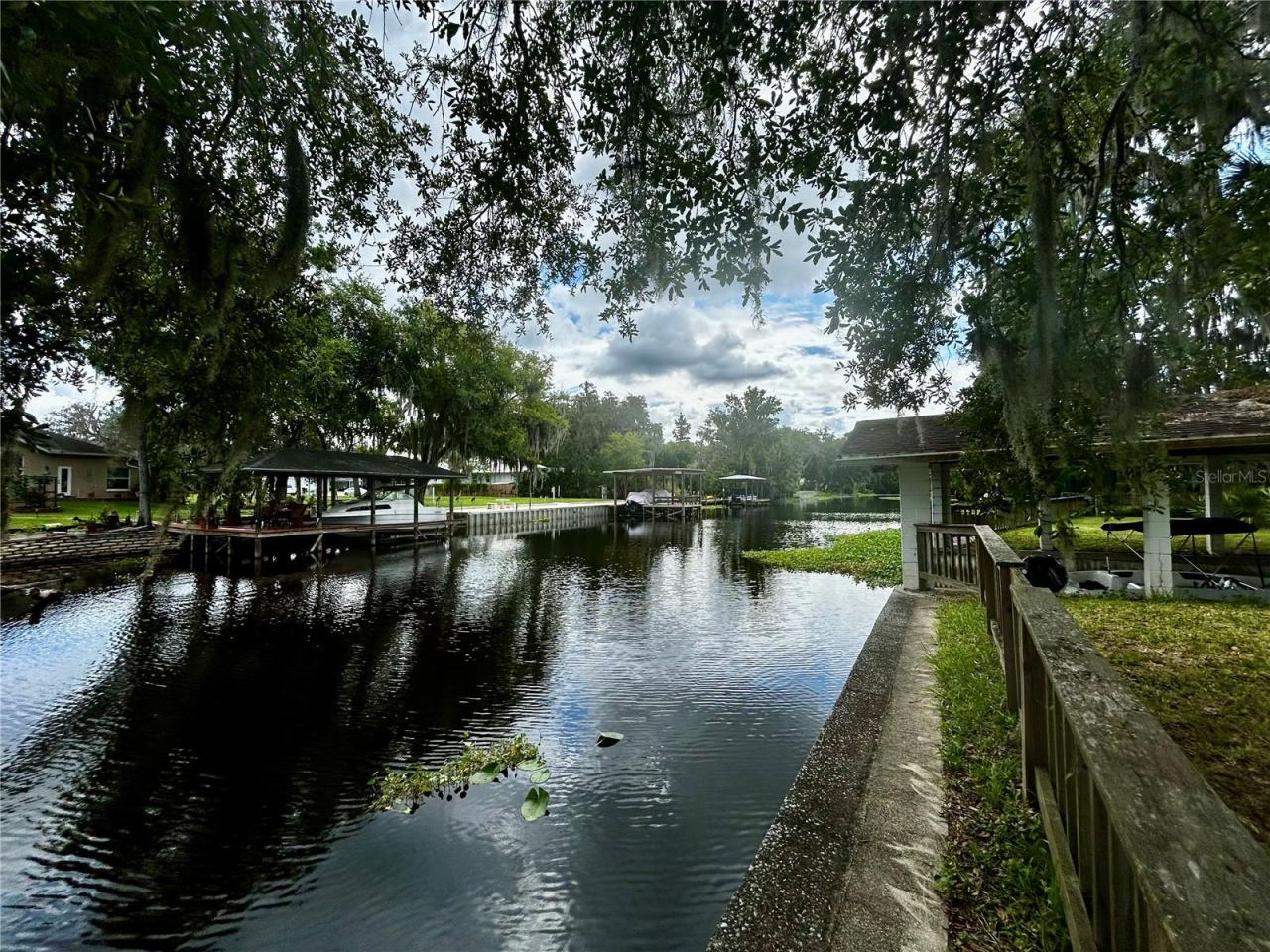 Photo 3 of 2950 N Shell Rd, Deland, FL 32720