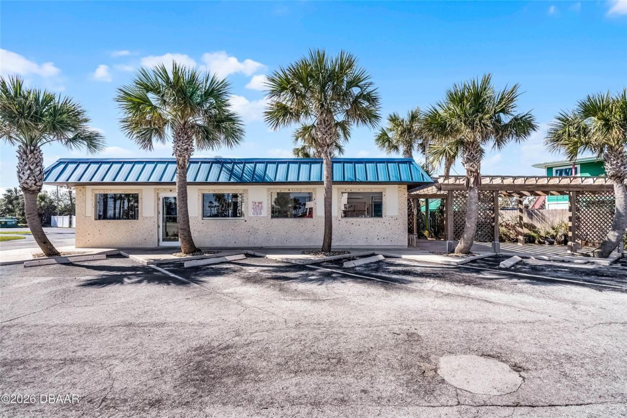 819 Sr A1a Hwy, New Smyrna Beach, FL 32169