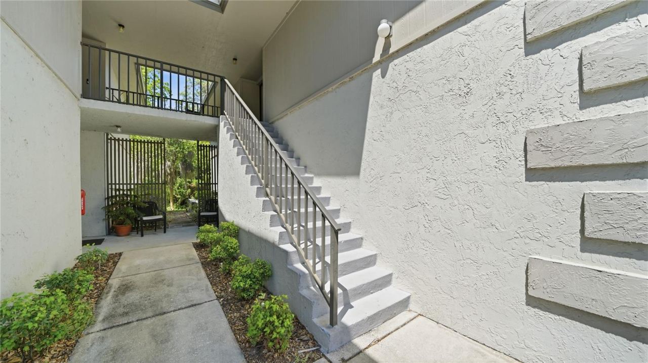 Photo 2 of 32 Navarra Ct, St Augustine, FL 32086
