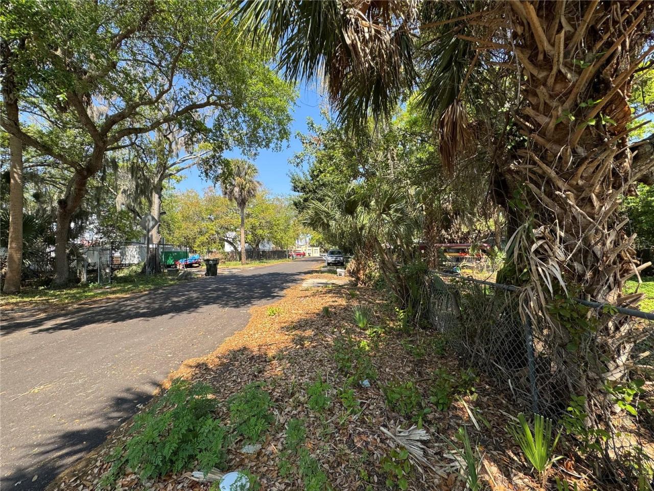 Photo 3 of 1127 Martha Dr, Daytona Beach, FL 32114
