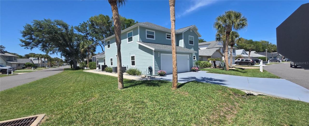 Photo 2 of 68 Bristol Ln, Palm Coast, FL 32137