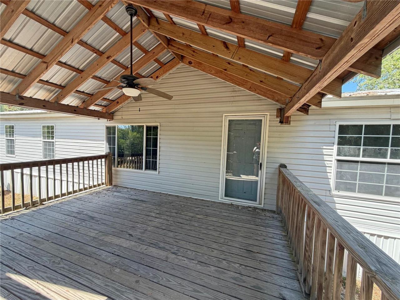 Photo 2 of 120 Peach, Hawthorne, FL 32640