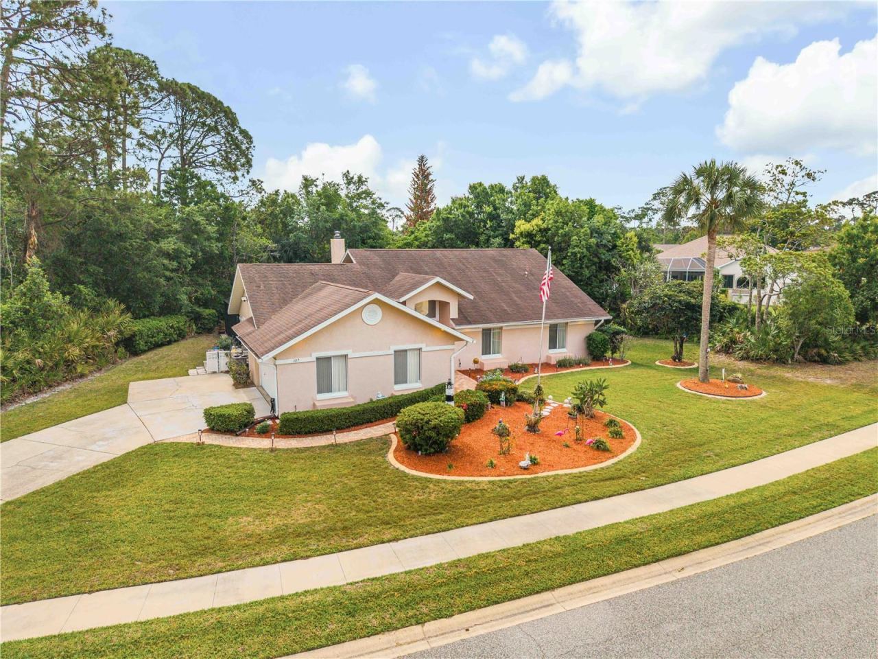 Photo 3 of 107 Muirfield Dr, Daytona Beach, FL 32114