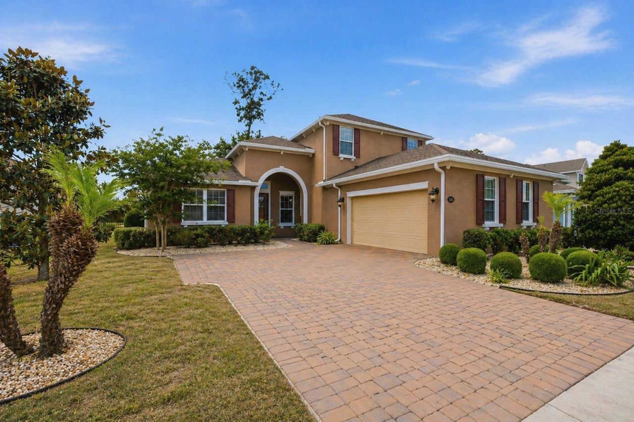 Photo 3 of 1022 Victoria Hills Dr S, Deland, FL 32724