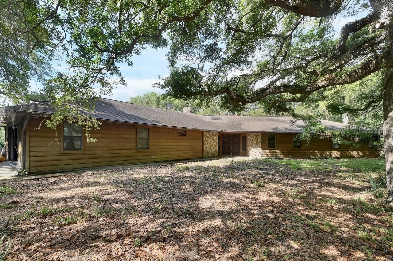 Photo 3 of 175 Baywood Dr, Oak Hill, FL 32759