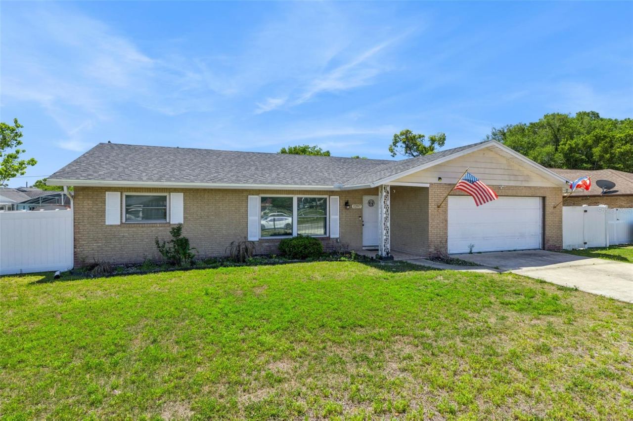 1297 Tivoli Dr, Deltona, FL 32725