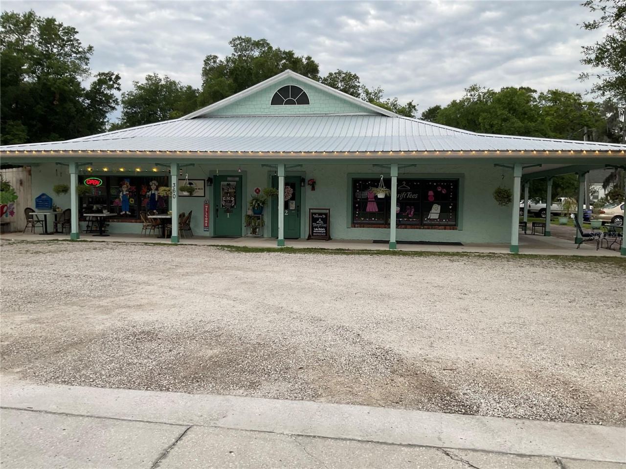 Photo 3 of 360 S Lakeview Dr, Lake Helen, FL 32744