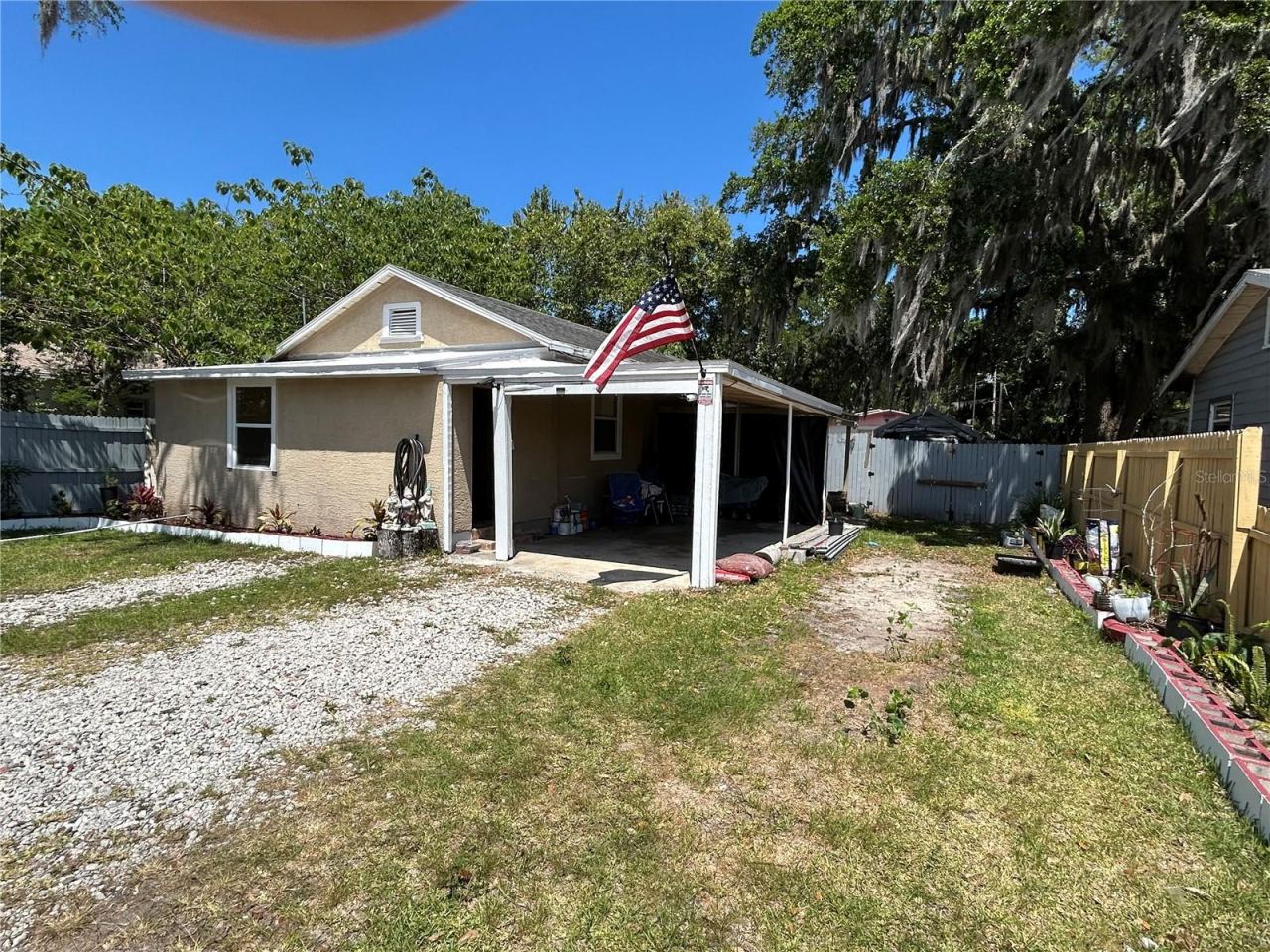 Photo 2 of 629 Holmes Ave, Daytona Beach, FL 32114