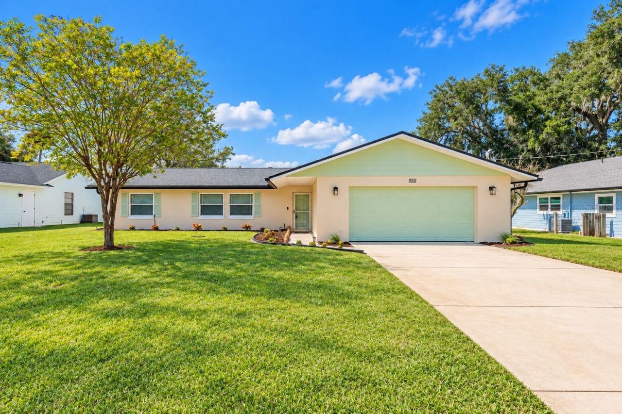 704 Green Rd, New Smyrna Beach