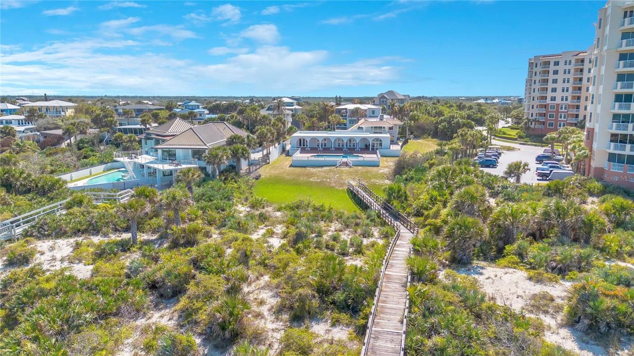 Photo 3 of 2117 Ocean Dr, New Smyrna Beach, FL 32169