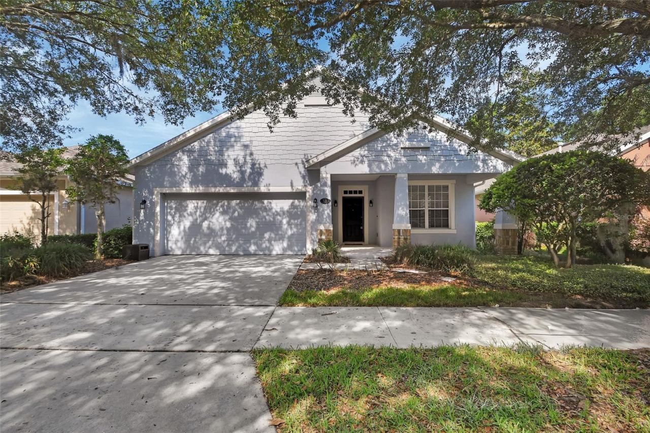 Photo 2 of 525 Heron Point Way, Deland, FL 32724