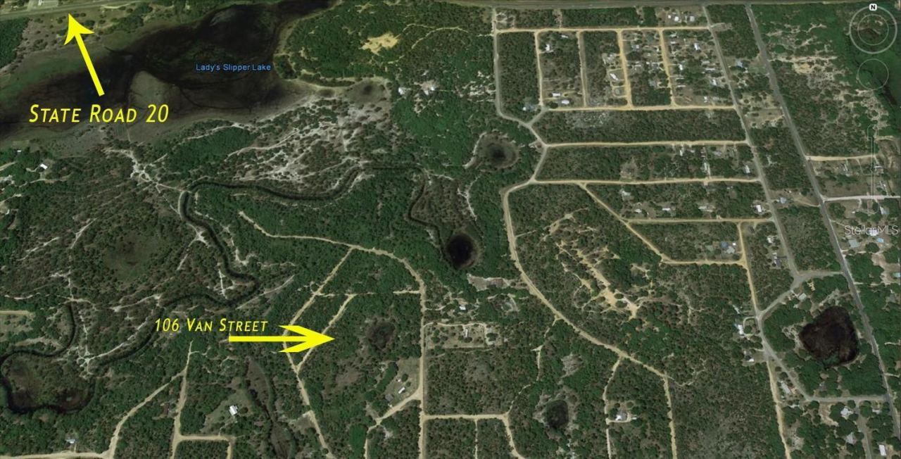 106 Van St, Interlachen, FL 32148
