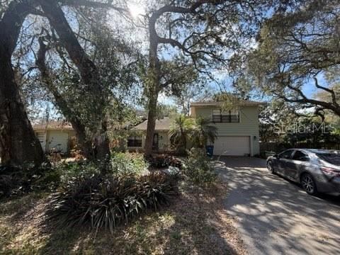 Photo 3 of 684 Stratford Dr, Deland, FL 32724