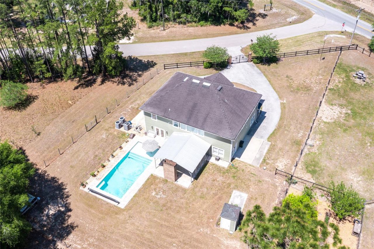 Photo 3 of 101 Ramsey Dr, Melrose, FL 32666