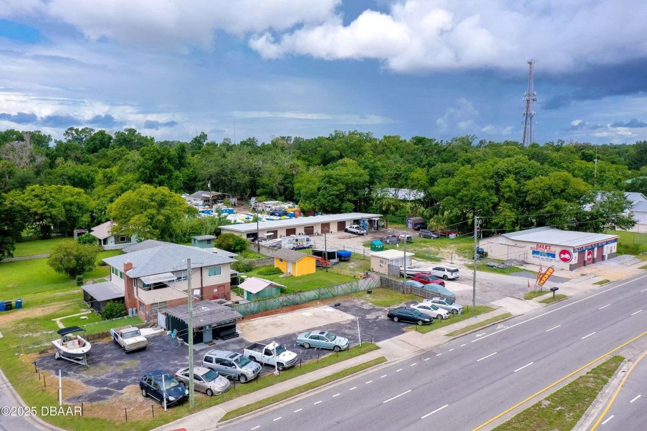 Photo 3 of 1520 N Nova & 10th Rd, Daytona Beach, FL 32117