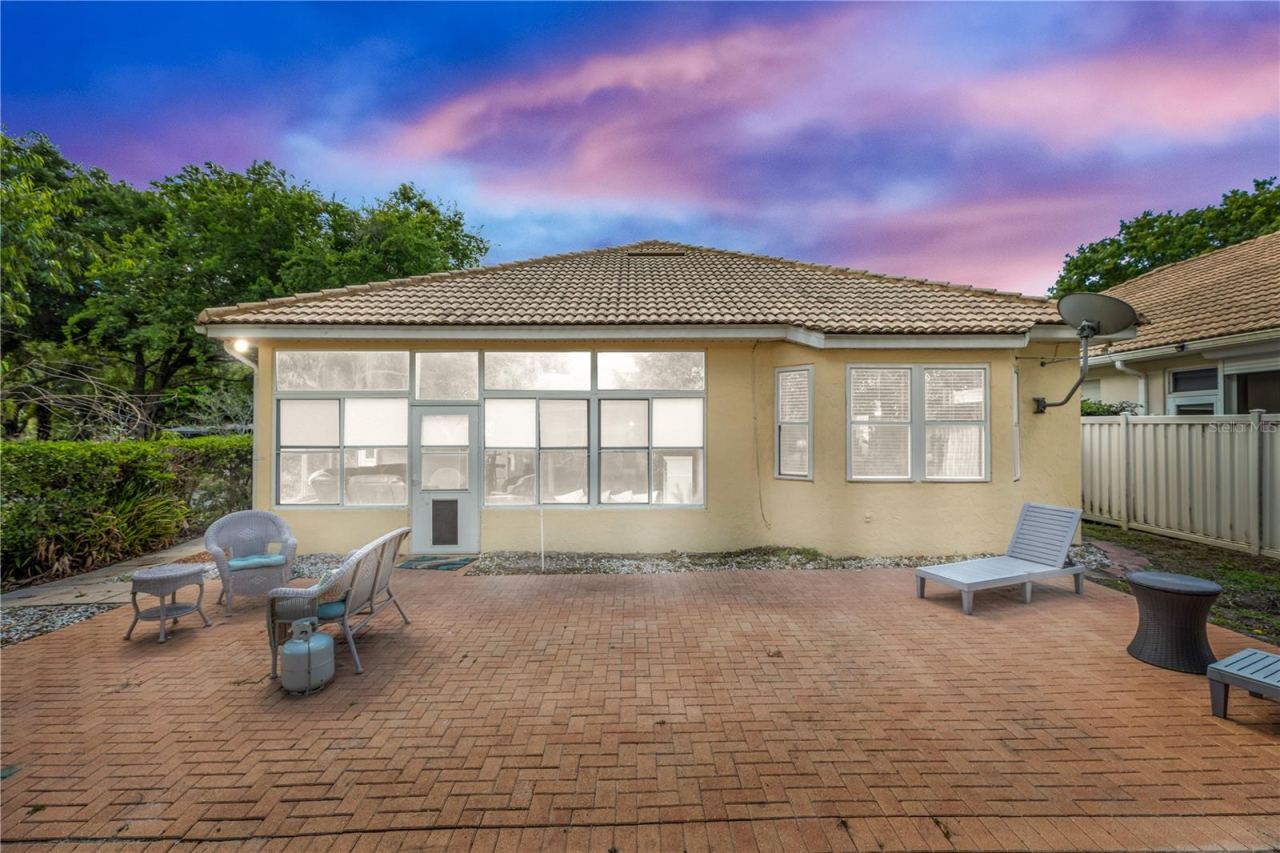 Photo 3 of 414 Fairlane Dr, Debary, FL 32713