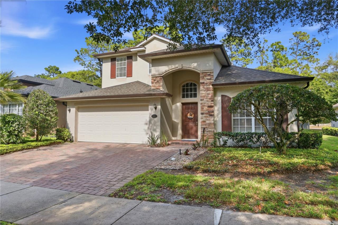 Photo 3 of 423 Victoria Hills Dr, Deland, FL 32724