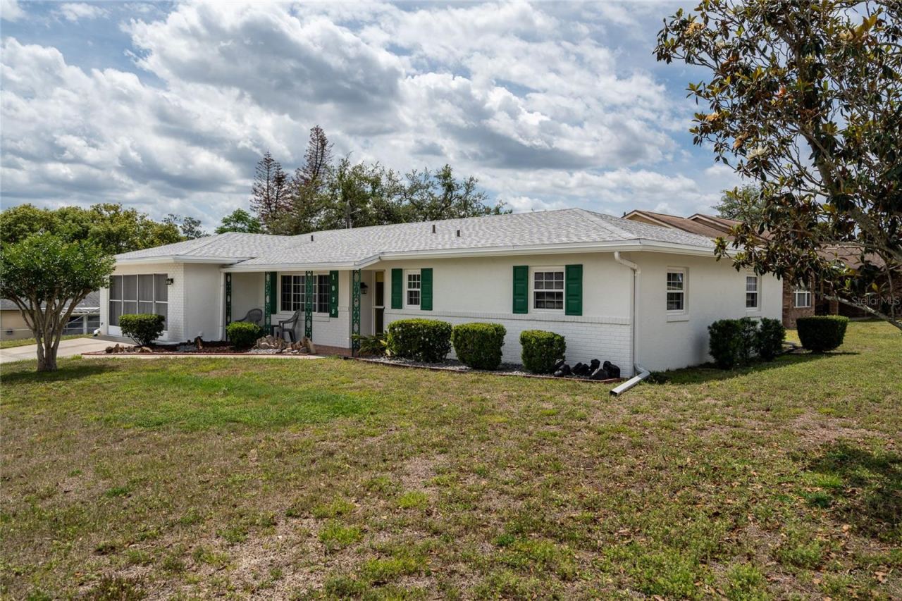 Photo 3 of 1078 Abadan Dr, Deltona, FL 32725