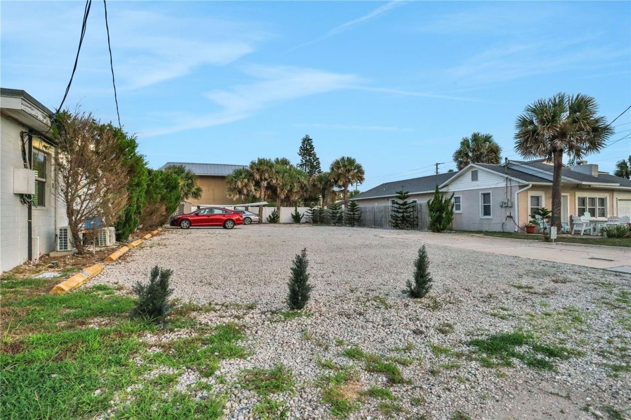 111 S 12th St, Flagler Beach, FL 32136
