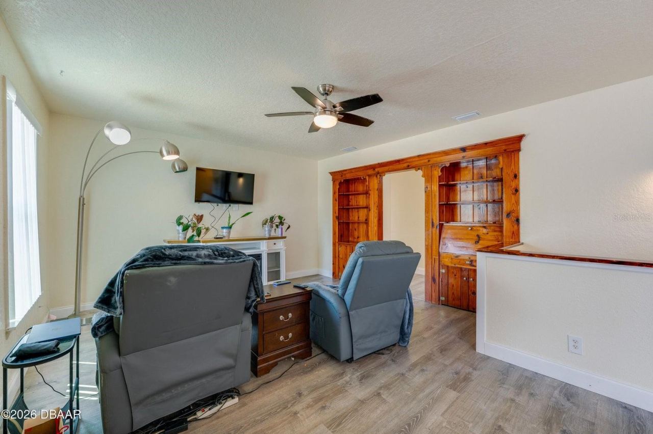 Photo 5 of 243 N Peninsula Dr, Daytona Beach, FL 32118