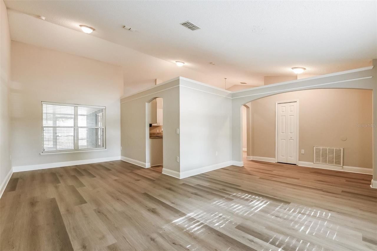 Photo 2 of 2823 Arbour Trail Ct, Deltona, FL 32725