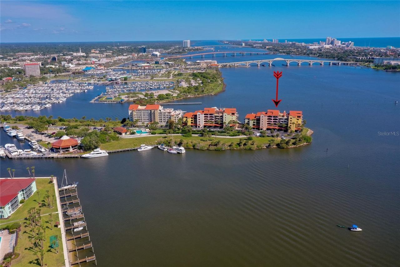 Photo 2 of 731 Marina Point Dr #731, Daytona Beach, FL 32114