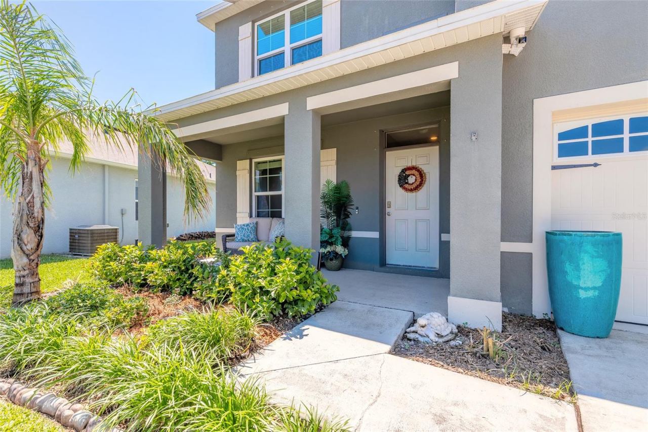 Photo 3 of 319 Sunset View Dr, Edgewater, FL 32141