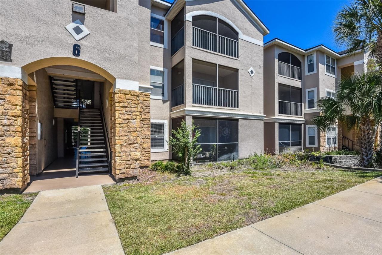 940 Village Trl #6-103, Port Orange, FL 32127