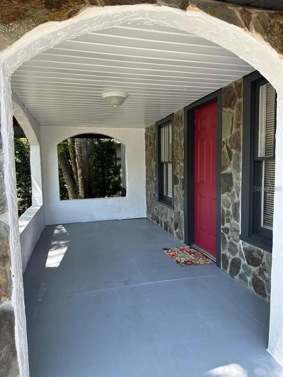 Photo 2 of 221 N Julia Ave, Deland, FL 32720